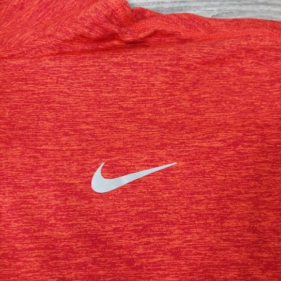 Nike Dri Fit Long Sleeve  Shirt Size 2XL Quarter Zip Red Running Pullover Light - Picture 3 of 10